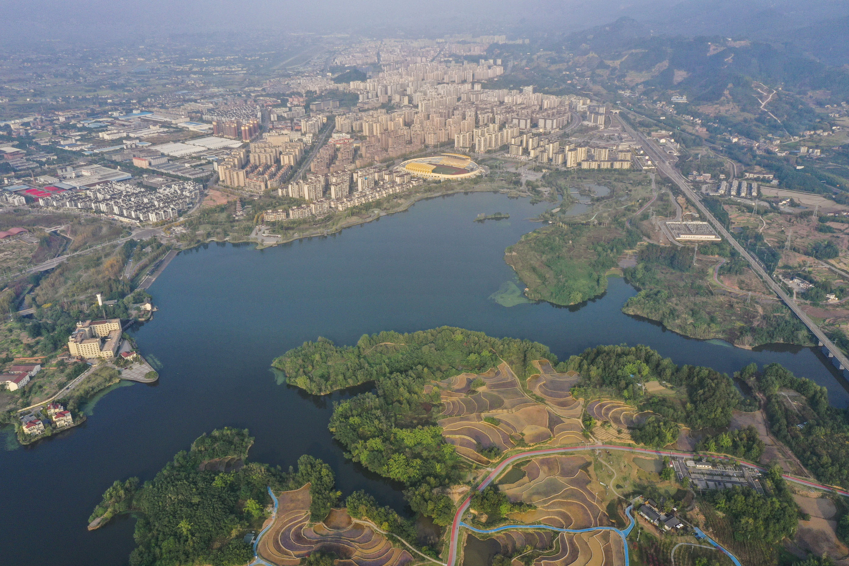 沒有大江大湖為何能成“國際濕地城市”？——重慶市梁平區(qū)探索濕地保護利用新路徑觀察