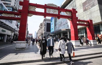 街巷重生“煙火氣”　人氣恢復(fù)待時(shí)日